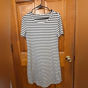 Old Navy Black and White Striped Top